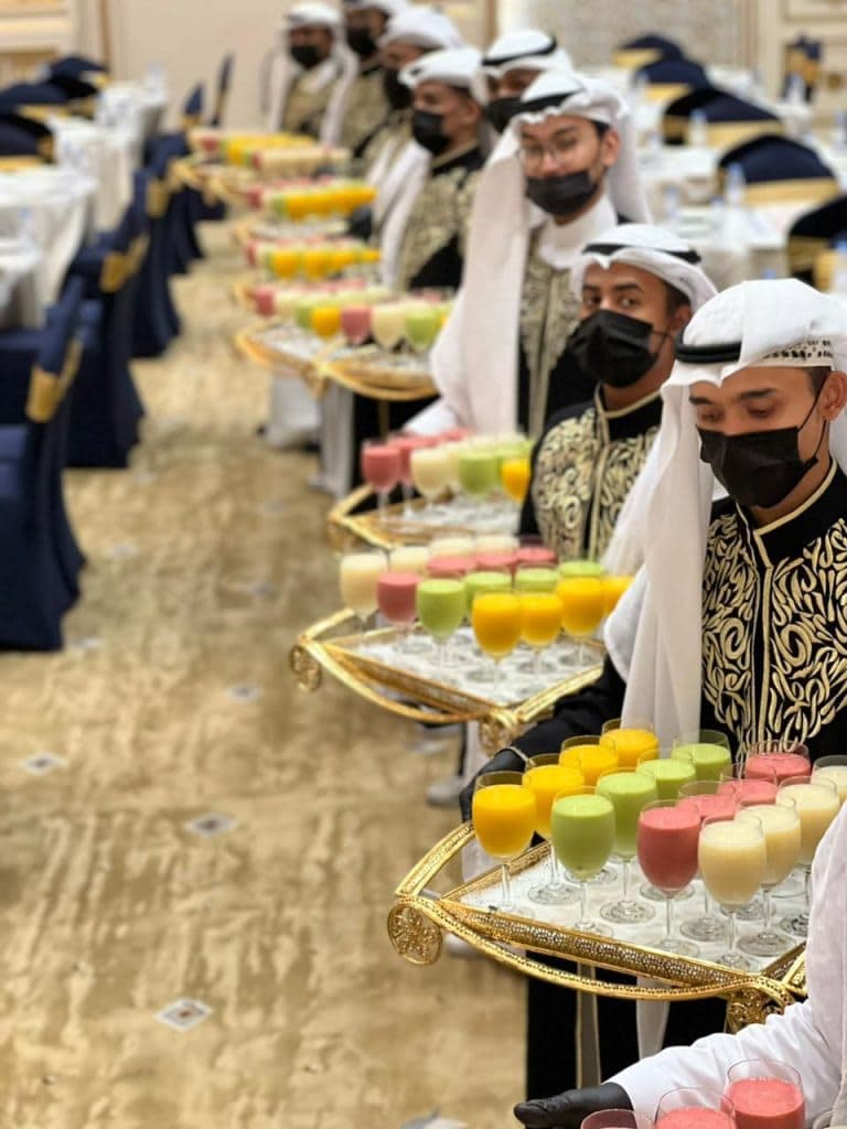 خدمة قهوجين وصبابين الرياض لتقديم القهوة العربية في الفعاليات