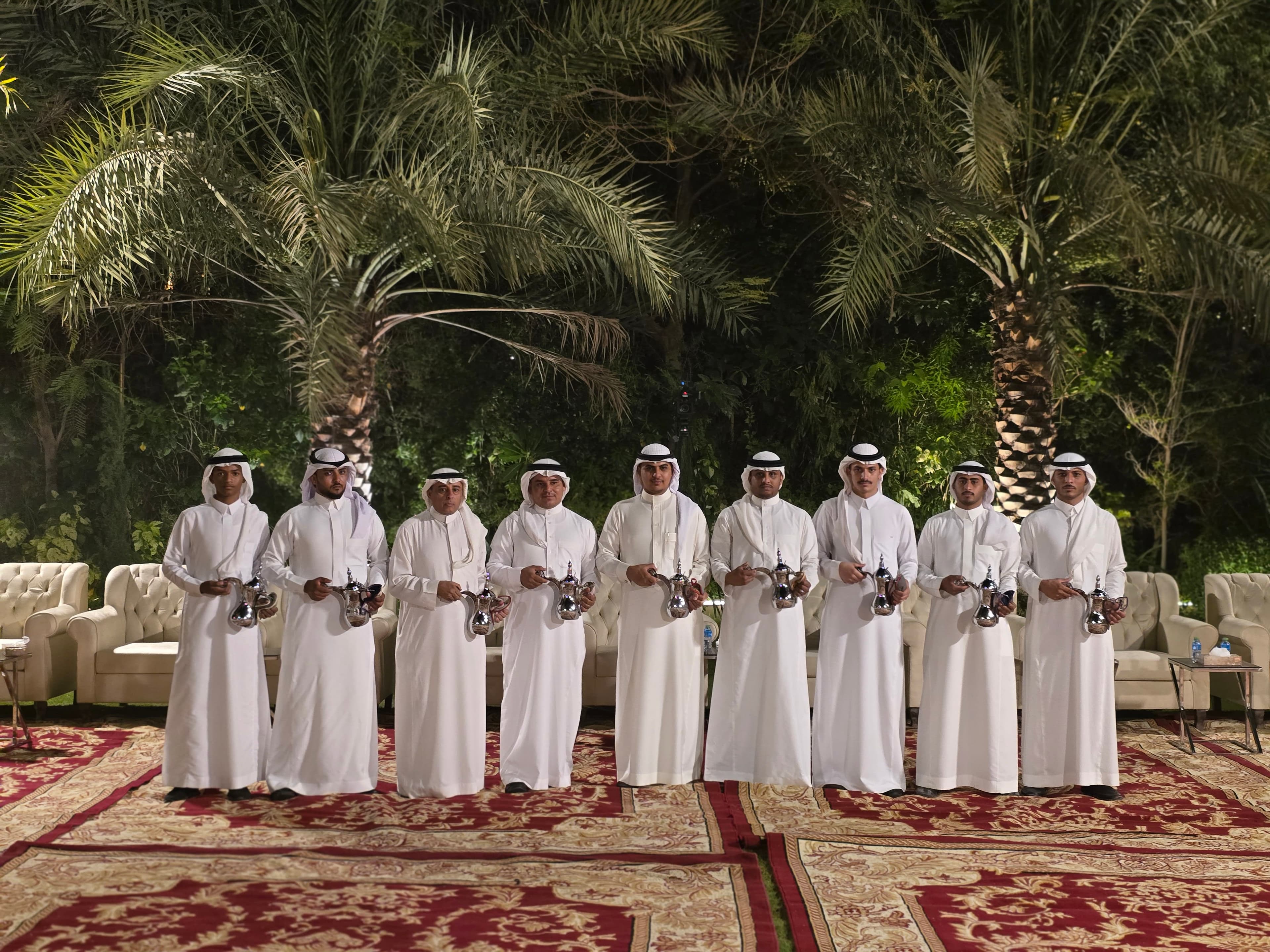 قهوجين وصبابين الرياض لحفلات الزفاف يقدمون ضيافة فاخرة